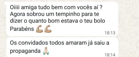 Print de conversa no WhatsApp com a cliente Leo elogiando a Camila